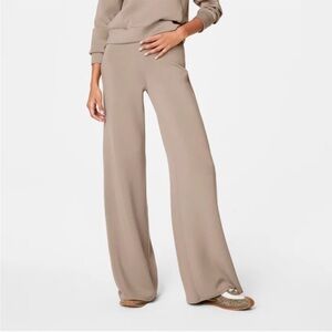 Spanx air essential wide leg pant